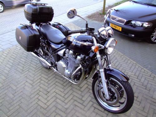 Kawasaki Zephyr 1100 Naked Bike met toureigenschappen