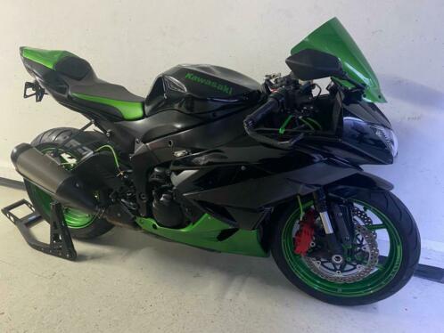 Kawasaki ZX-6R  4000,- VANDAAG OPHALEN