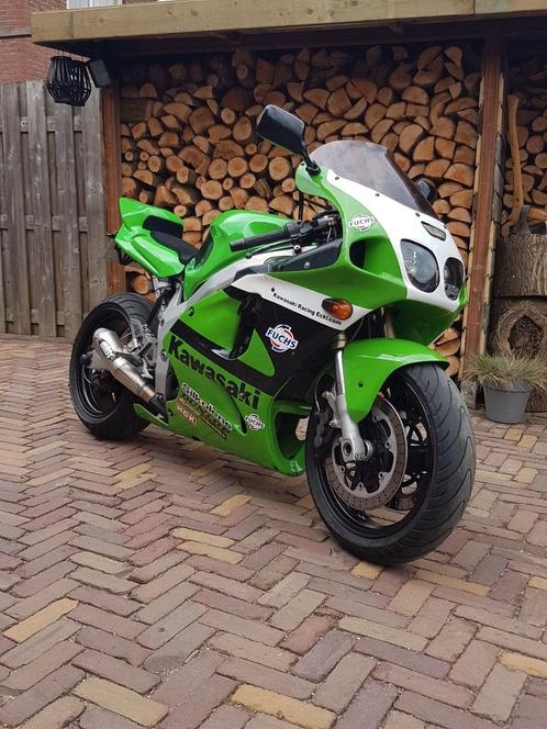 Kawasaki zx 750