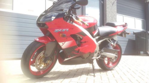 Kawasaki ZX 9R , ZONDER INRUIL 3250,-