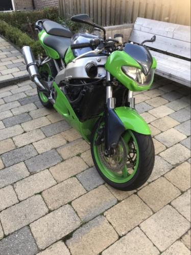 Kawasaki zx600F