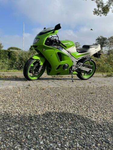 Kawasaki ZX6R 1996