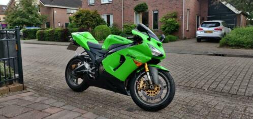 Kawasaki ZX6R (636) 2005