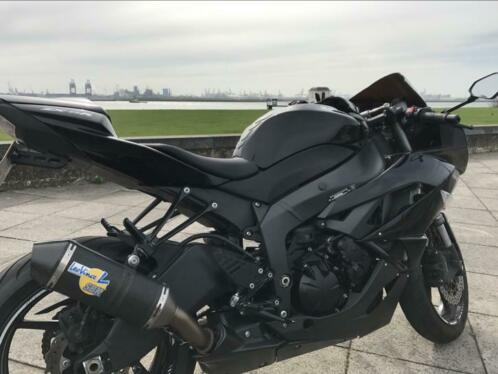 Kawasaki zx6r ninja