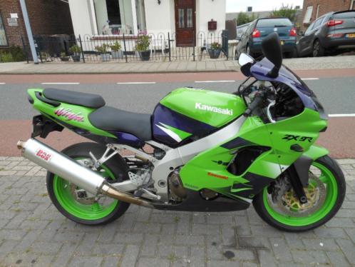 Kawasaki ZX9r 2000 mooi en goed