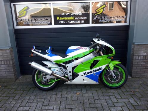 KAWASAKI ZXR750R, DUBBEL R UITVOERING