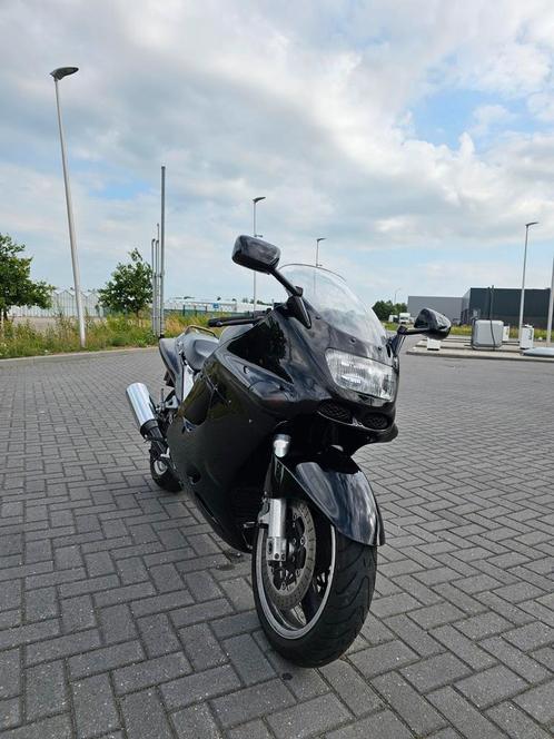 Kawasaki ZZR 1100 D  origineel  nieuwstaat  lage KM stand