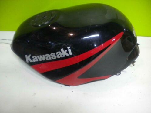 Kawasaki zzr 600 de onderdelen ( bodemprijzen )