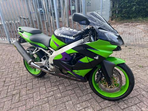 Kawaski ZX9R 2002