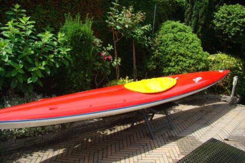 Kayak PRYON 1persoons glasvezel.