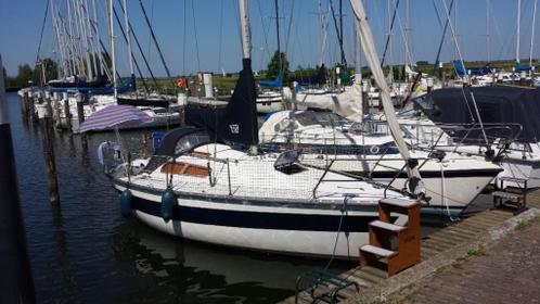 Kelt 800 Zeiljacht nette boot met een jonge motor