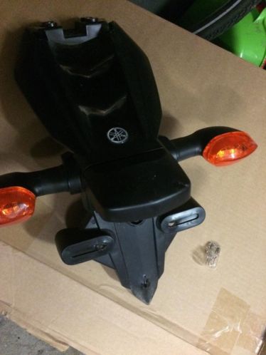 Kentekenplaathouder Yamaha XJ6 met knipperlichten