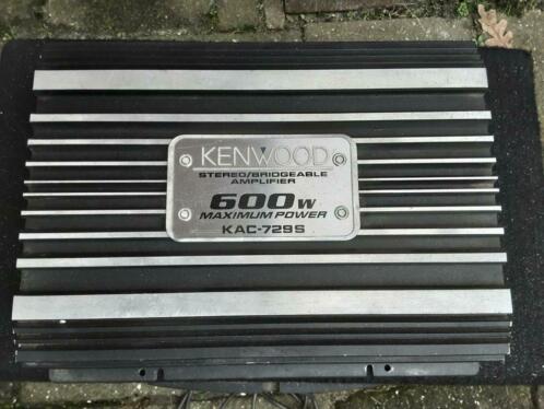 Kenwood versterker 600 watt incl. Kabels
