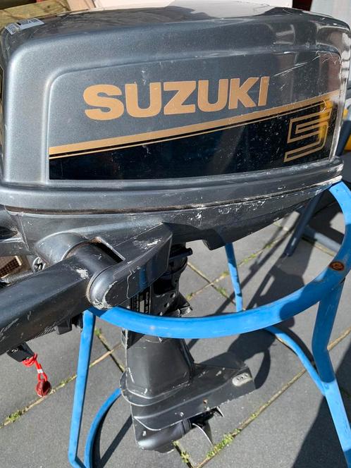 Keurig onderhouden Suzuki 5pk, DT5, met olietank 15l