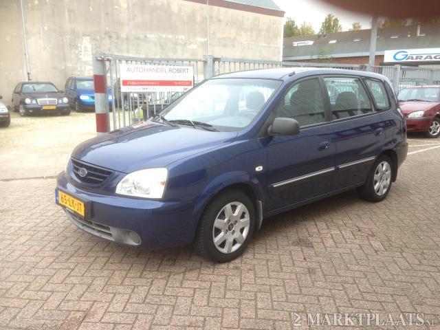 Kia Carens 1.8-16V LX 