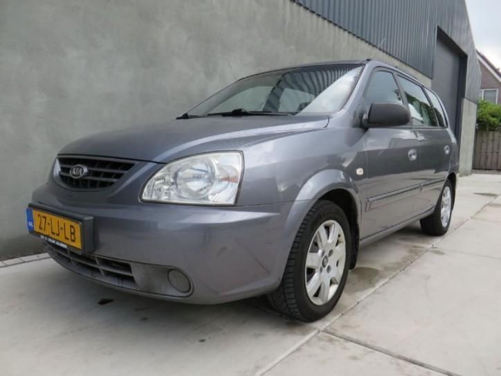 Kia Carens 1.8-16V LX (bj 2003)