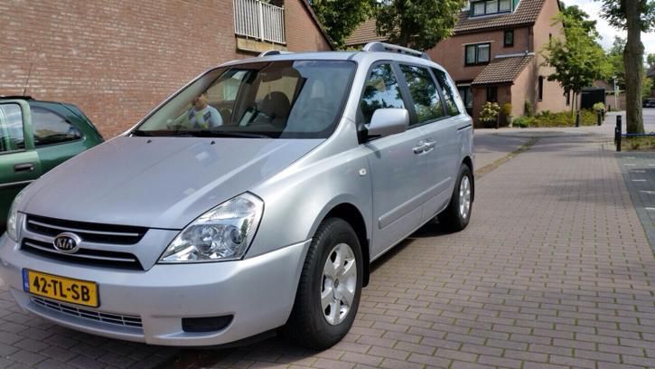 KIA Carnival 2.7 V6 2006 Grijs (inruil mogelijk)