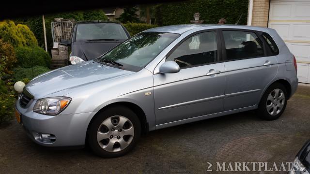 Kia Cerato 1.5 CRDi LX 