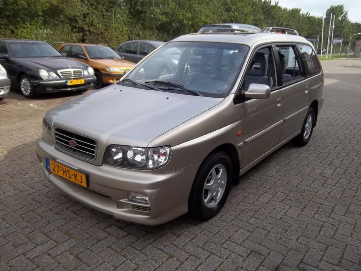 KIA Joice 2.0 I 16V 2002 7-persoons super compleet