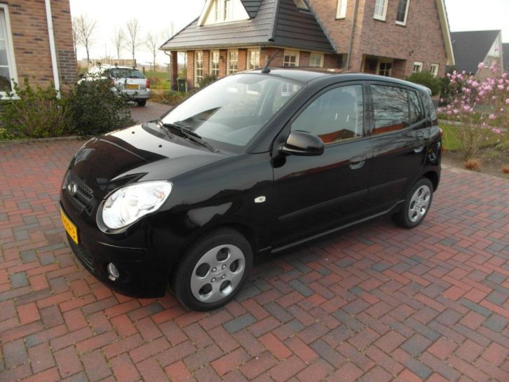 KIA Picanto 1.0 2011 Zwart  10.600 k.m.