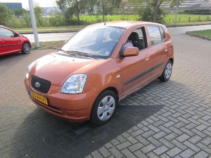 Kia Picanto 1.0 LightSTUURBEKRNAVIGATIE  (bj 2007)