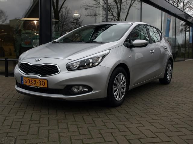 Kia (pro) Cee d 1.4 CVVT Comf. Pack