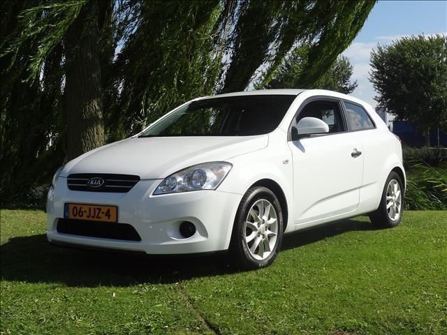 Kia procee039d 1.4 MINIMAAL 1000 EURO INRUIL (bj 2009)