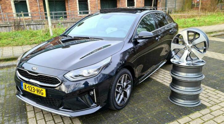 Kia ProCeed 1.0 T-GDI GT-PlusLine PanoramadakVASTE PRJS