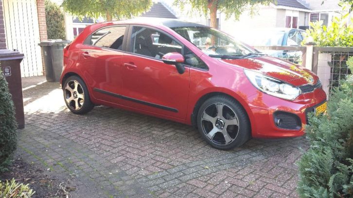 KIA RIO 1.2 I 2012 Rood