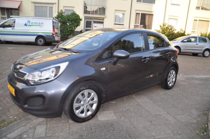 KIA RIO 1.2 I 5DRS 2014 Grijs