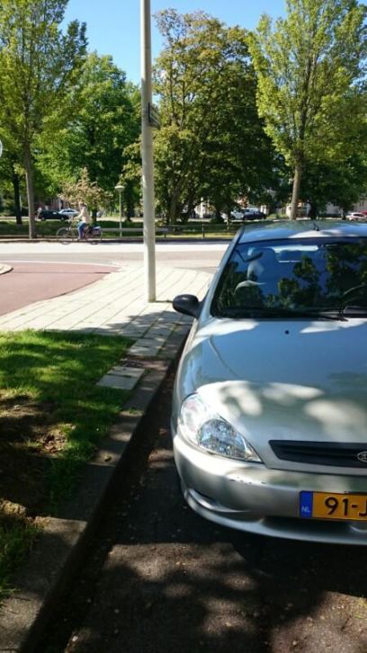 KIA RIO 1.3 I 8V HB 2002 Grijs