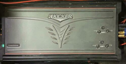 Kicker 650.4 versterker