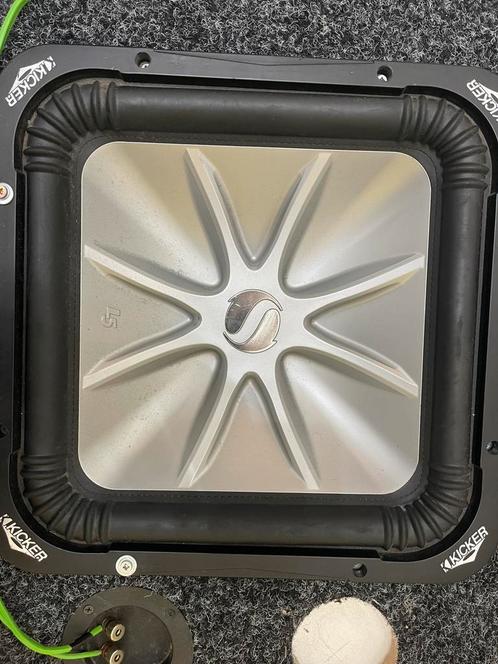 Kicker L5 subwoofer  Extra kist erbij