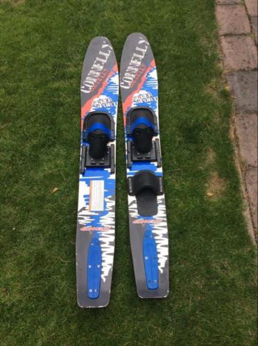 Kinder waterskis
