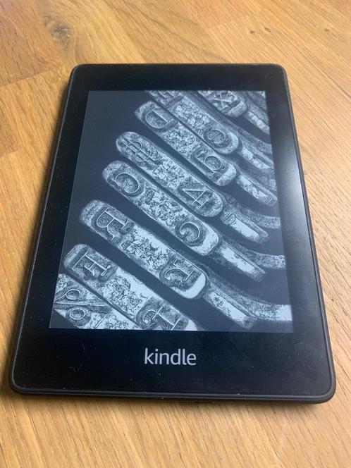 Kindle Paperwhite (10th Gen) - 6quot High Resolution Display wi
