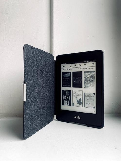 Kindle Paperwhite 3 e-reader