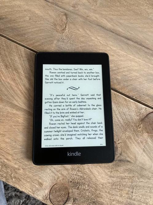 Kindle Paperwhite 4 (10th generation) 8GB incl hoesje