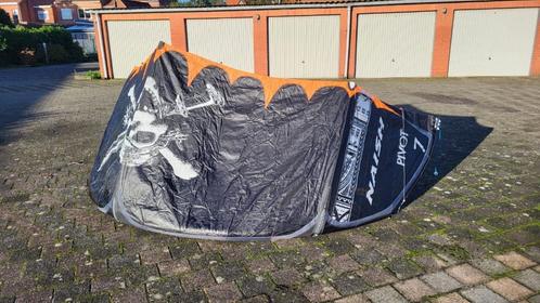 Kite Naish Pivot 7M