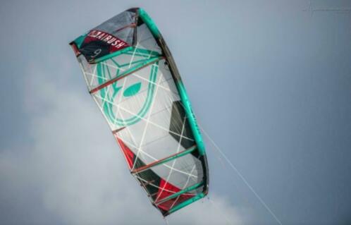 Kitesurf airush 9m 2015 Bar Alex Pastor