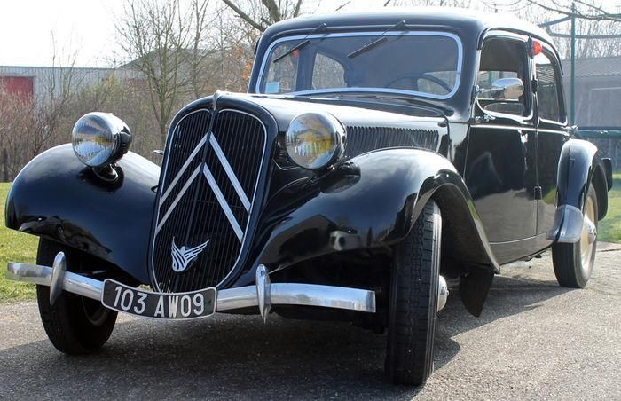 Klassieke Citron Traction Avant 11BL nu in de veiling