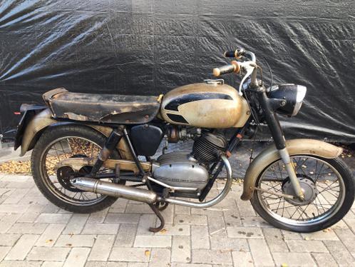 Klassieke Moto Guzzi Stornello 125