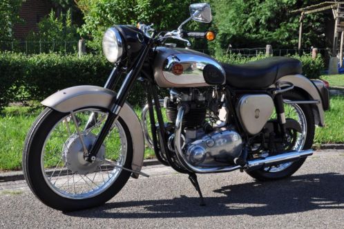 Klassieke motor  Classic bike BSA A10 Golden Flash - 1956