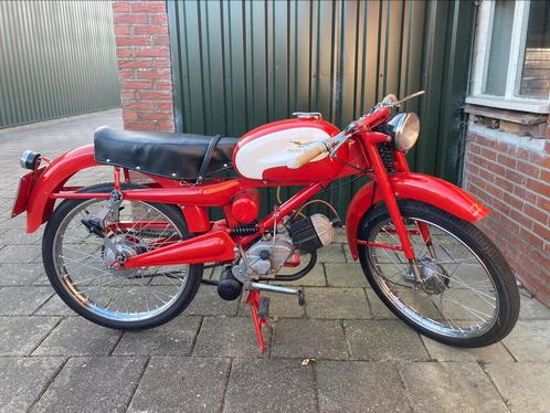Klassieke motor Moto Guzzi Cardellino