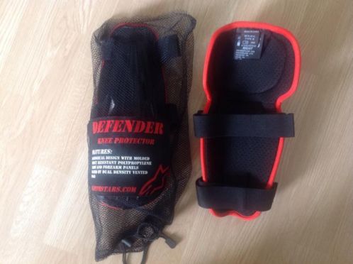 Knieprotectie Defender Alpinestars Nieuw in verpakking 