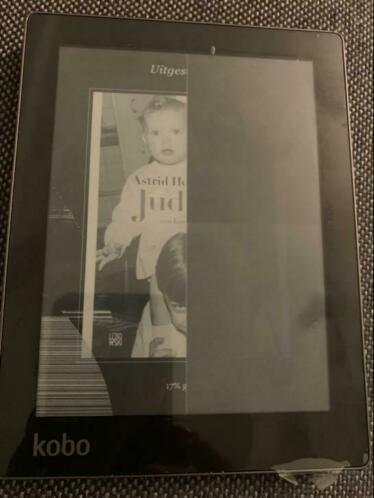Kobo Aura (defect scherm), met hoessleepcover en kabeltje