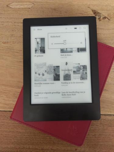 Kobo Aura H2O e-reader met sleepcover