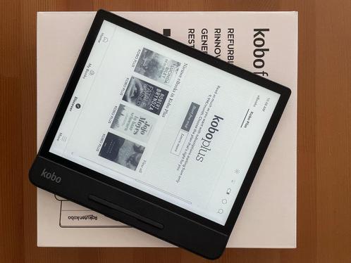 Kobo forma e-reader almost new