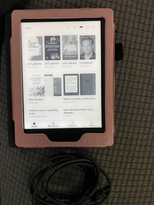 Kobo glo HD met hoes en lader werkt nog perfect oogt nieuw