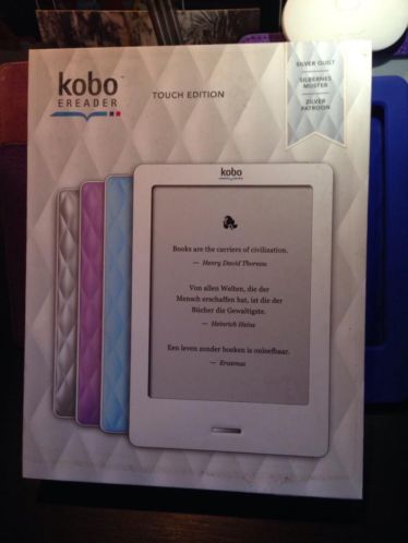 Kobo Touch met oplaadbaar led-leeslampje ( via usb )