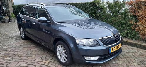 koda Octavia Combi 1.0 TSI Aut Ambition Business Panoramada